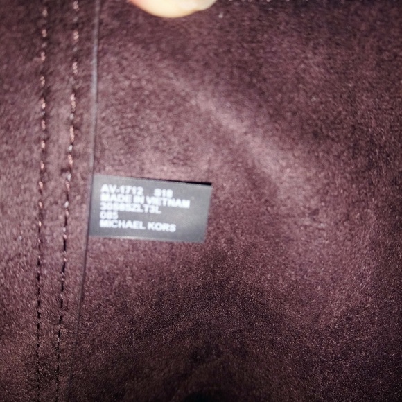 Michael Kors Blakely Tote - Picture 5 of 6